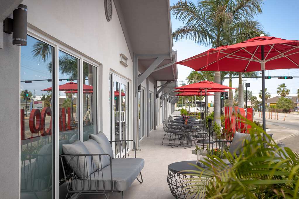 The Locale Hotel Grand Cayman Джорджтаун Экстерьер фото