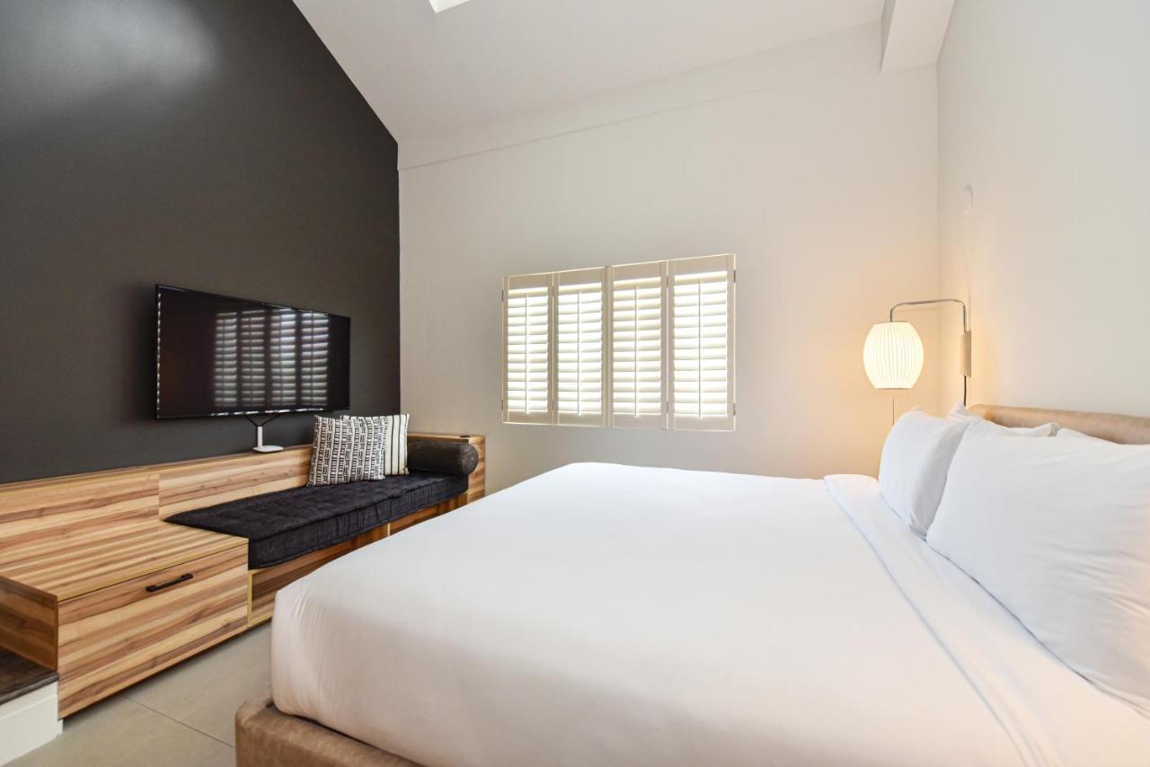 The Locale Hotel Grand Cayman Джорджтаун Экстерьер фото
