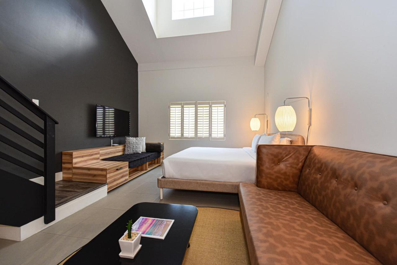 The Locale Hotel Grand Cayman Джорджтаун Экстерьер фото
